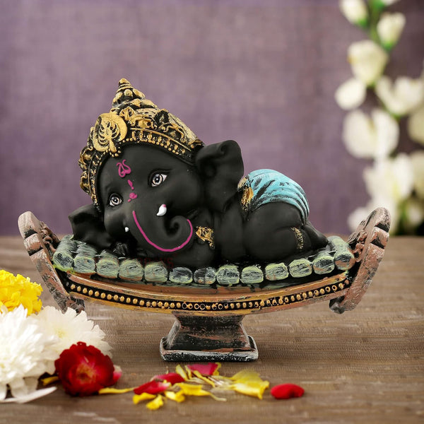 Handmade 300g resin Ganesha idol, symbolizing wisdom and prosperity, ideal for home decor and spiritual enhancement.