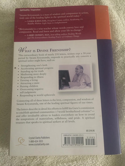 In Divine Friendship: Letters of Counsel and Reflection by Swami Kriyananda [Paperback]